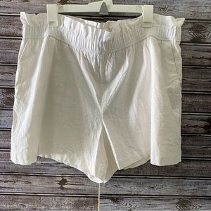 NWT Express Women's Linen Blend‎ Shorts Size XL